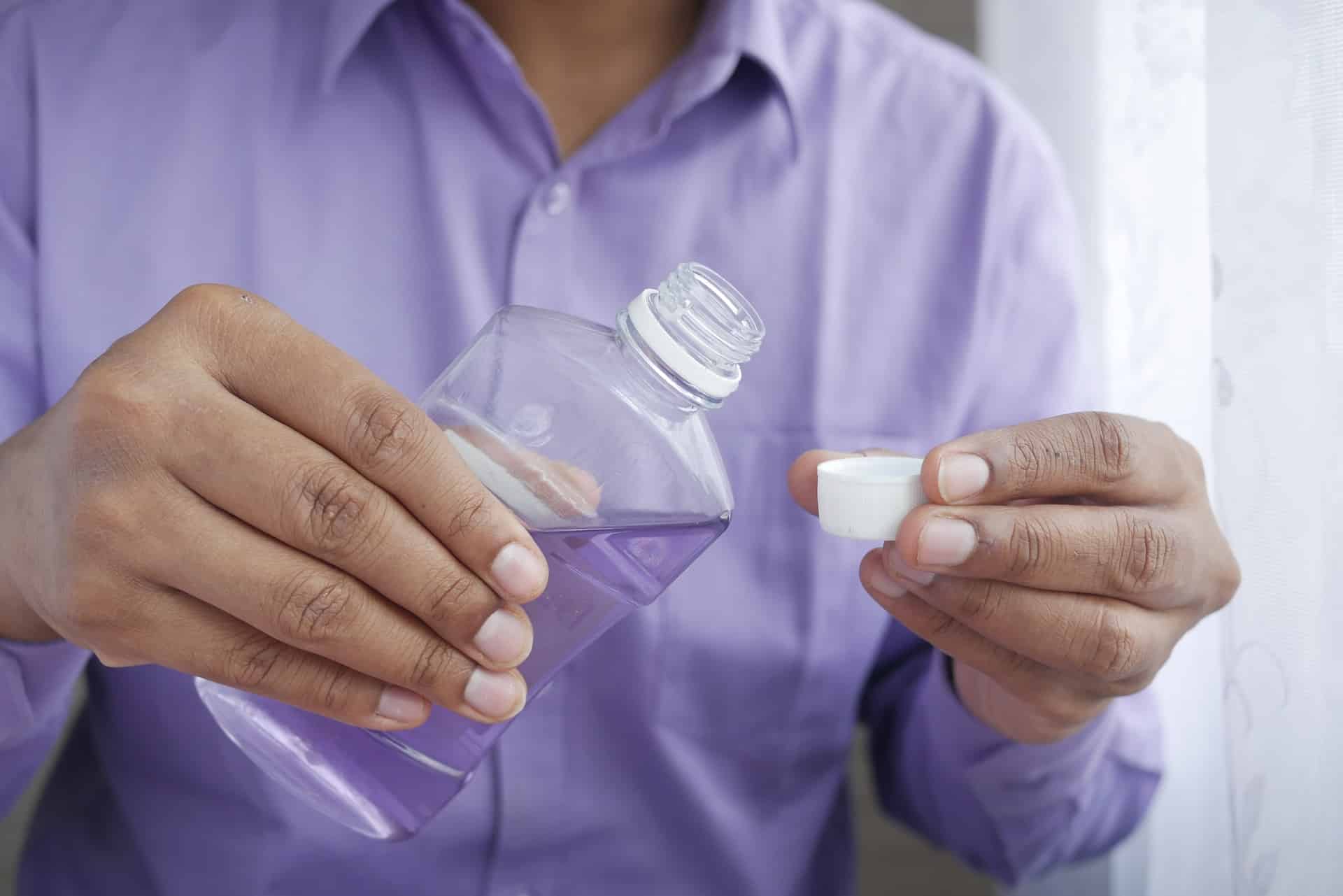 Bain de bouche au thym : recette maison antiseptique et rafraîchissante