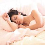 Sciatique : Quelle est la meilleure position pour dormir sans douleur ?