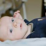 Bébé fait ses dents ? Voici 7 remèdes naturels pour soulager sa douleur