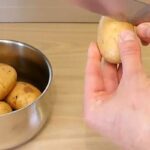 Salade de pommes de terre : L'astuce rapide pour ne plus jamais les éplucher