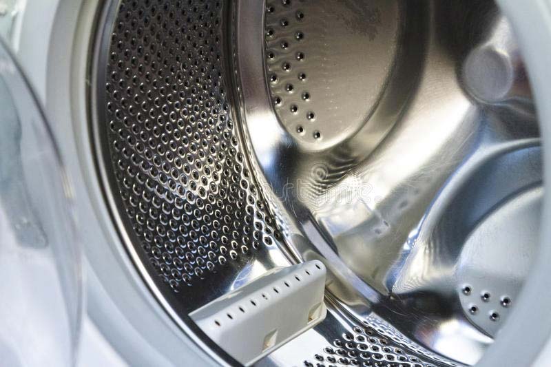 hoe maak je de trommel van je wasmachine schoon