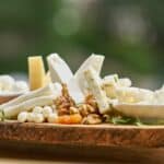 Les fromages incontournables pour chouchouter votre microbiote