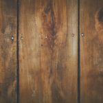 Votre parquet est abîmé ? Voici comment lui redonner tout son éclat