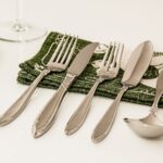 Nettoyer l’argenterie avec du vinaigre blanc : L'astuce simple et efficace à connaître