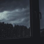 Ces astuces vont vous éviter d'avoir de la condensation sur vos fenêtres cet hiver