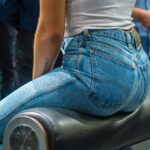 Boutons sur les fesses : Pourquoi apparaissent-ils et comment s’en débarrasser ?