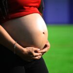 Vergetures de grossesse : comment les éviter dès les premières semaines