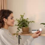 Connecter sa maison sans l’inonder de gadgets : ces capteurs qui changent la donne pour une maison vraiment saine !