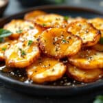 Halloumi croustillant au miel et sésame : les chips apéritives qui fondent et croustillent à chaque bouchée !