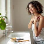 Vous complexez de transpirer ? Cette recette de déodorant zéro déchet neutralise les odeurs au naturel