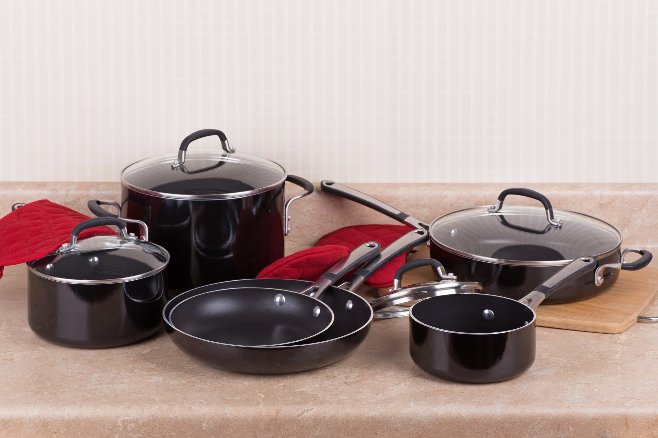 Les dangers insoupçonnés : chaleur, incendie et poêles déformées