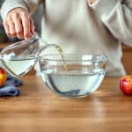 Vous pensez éliminer les pesticides de vos fruits avec du vinaigre ? Voici la réalité