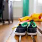 Vous pensiez bien faire en achetant un cartable à roulettes à votre enfant ? Voici la réalité